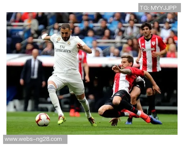 天津泰达与皇马阵容对比分析揭示两队实力差距与战术特点 天津泰达与皇马阵容对比分析揭示两队实力差距与战术特点