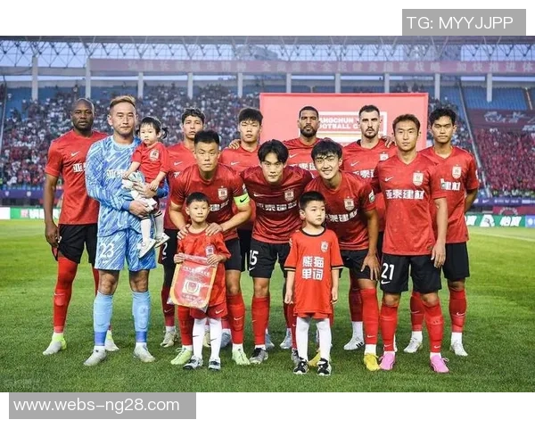 广州恒大迎战长春亚太全力争胜力争中超冠军荣耀之路