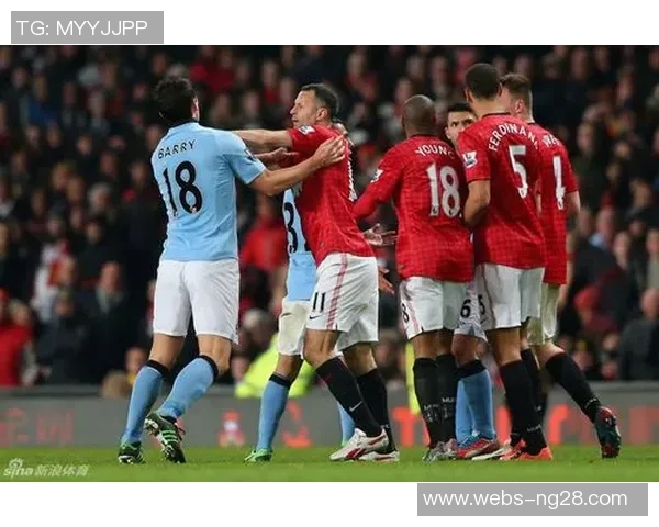 曼联与曼城昨晚激战正酣双方拼尽全力争夺胜利 曼联与曼城昨晚激战正酣双方拼尽全力争夺胜利